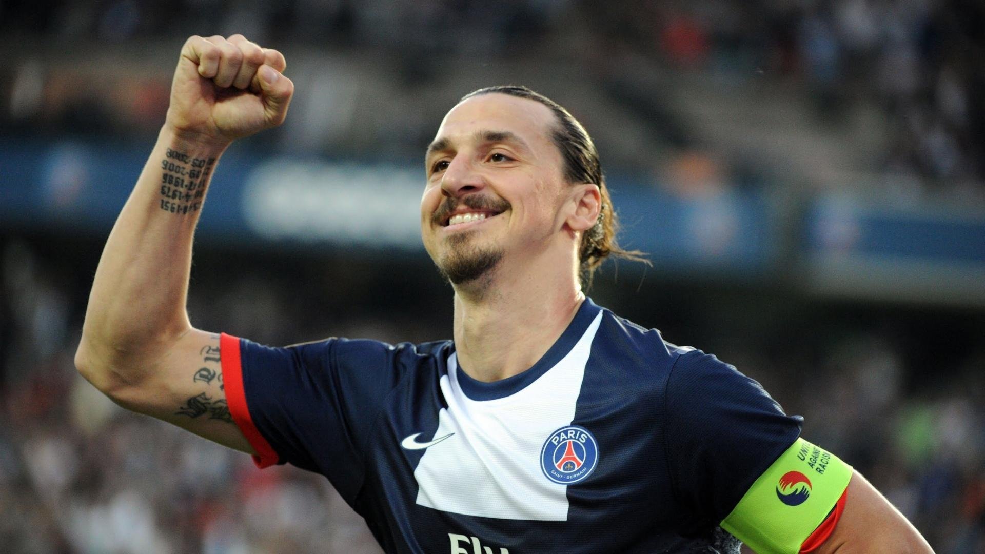 快船推广“战术连连看”互动屏幕，比赛间歇也精彩，快船战术手册