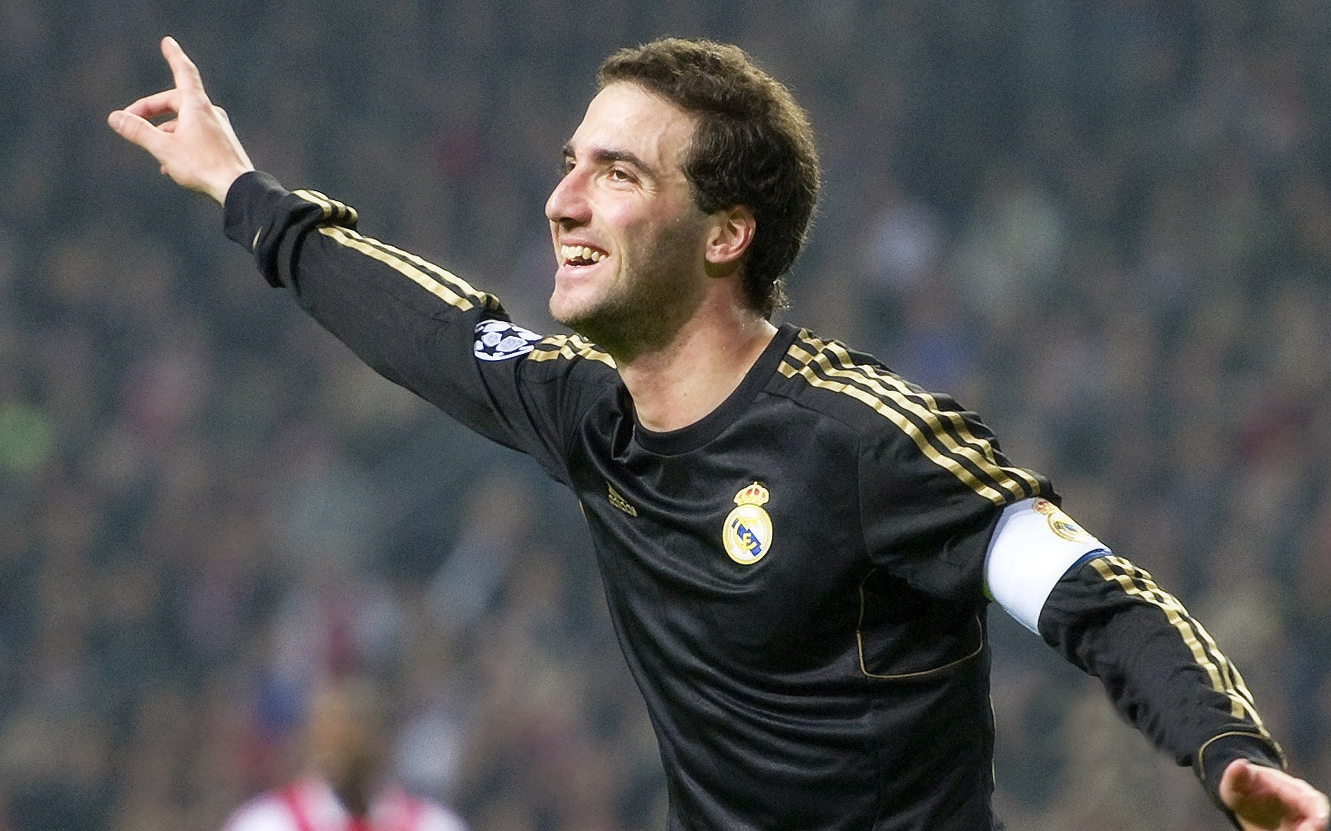 缺阵关键比赛的球星有哪些，缺阵是什么意思